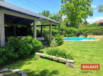 Casa · 240m² · 5 Ambientes · 2 Cocheras · Casa Para Alquiler de Verano en Bella Vista - 2da Quincena Enero - Febrero - Marzo 2027