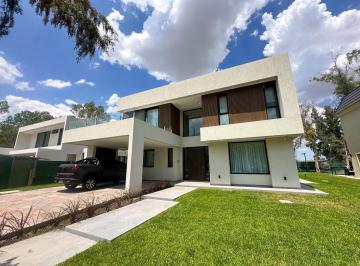 EQI-EQI-97_2 · Espectacular Casa Minimalista y Diseño a La Venta St Thomas