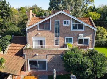 EQI-EQI-98_2 · Casa a La Venta en Club de Campo Los Rosales