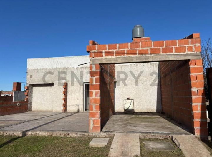 Casa · 85m² · 2 Ambientes · 1 Cochera