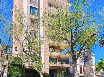 Departamento · 177m² · 2 Dormitorios · 2 Cocheras · Emilio Civit: Distinción, Elegancia y La Mejor Ubicación de Mendoza.