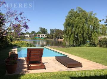 Casa · 390m² · 5 Ambientes · 2 Cocheras · Alquiler de Verano a La Laguna en El Encuentro, Bancalari.