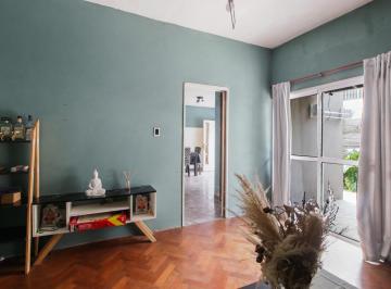 PH · 82m² · 4 Ambientes · PH 4 Ambientes con Patio en Venta - Villa Lugano