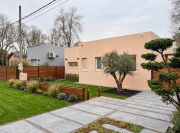 Casa · 130m² · 4 Ambientes · 1 Cochera · Casa Venta 4 Ambientes Loma Verde Escobar