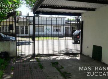 Casa · 110m² · 3 Ambientes · 1 Cochera · Serrano 1121