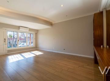 Casa de 4 ambientes, Mar del Plata · Impecable Chalet con 3 Dorm.. Jardín. Chauvín.