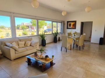 Casa de 6 ambientes, Malagueño · Hermosa Casa en Venta Barrio Cerrado Tejas 3
