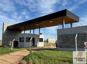 Terreno · 300m² · Ultimos Lores Baratos! Entre Docta y Manantiales. La Ernestina