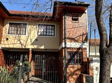 PH · 50m² · 2 Ambientes · 1 Cochera · Muy Lindo Chlaet Duplex 2 Amb en 2 Pl C/ent Auto y Patio!