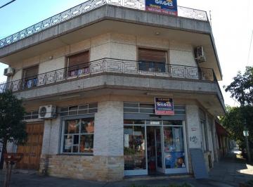 Local comercial · 80m² · Venta Local 80 m² en Ramos Mejía - Buen Estado - con Renta