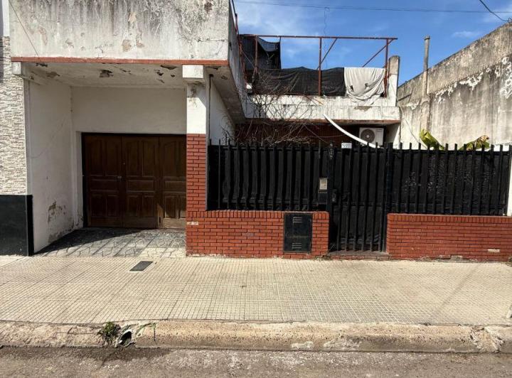 Casa · 150m² · 5 Ambientes · 1 Cochera