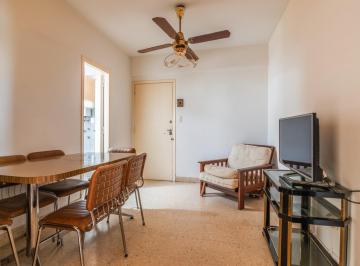 Departamento · 33m² · 1 Ambiente · 1 Cochera · ¡Venta! Monoambiente con Cochera Cub en Plaza Colón