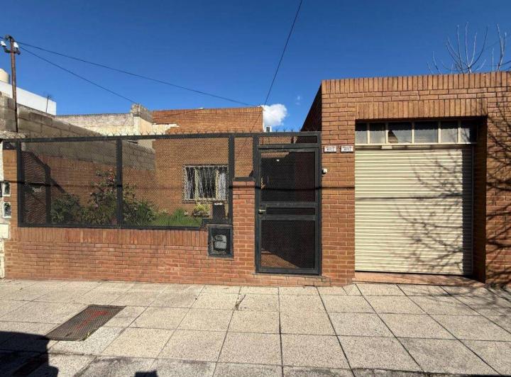 Casa · 120m² · 4 Ambientes · 1 Cochera