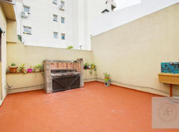 PH · 109m² · 3 Ambientes · PH en Venta en Almagro con Terraza Propia