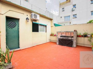 PH · 109m² · 3 Ambientes · PH en Venta en Almagro con Terraza Propia