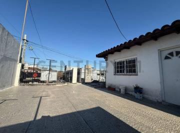 Casa · 127m² · 3 Ambientes · Casa 3 Amb en Plantas con Potencial Local - Centro de Los Polvorines - Apto Credito