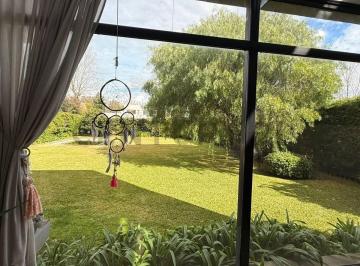 Casa · 227m² · 4 Dormitorios · 2 Cocheras · Casa en Venta Barrio Cerrado Parque Ecologico