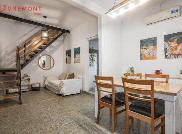 PH · 56m² · 4 Ambientes · PH en Villa del Parque Baigorria 3000 Venta