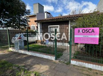 Casa · 250m² · 3 Ambientes · 2 Cocheras · Casa en Venta Oportunidad Zona Oeste