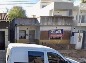 Terreno · 238m² · Venta de Lote 8.66x27.50 en Villa Sarmiento Ubicado a m del Acceso Oeste