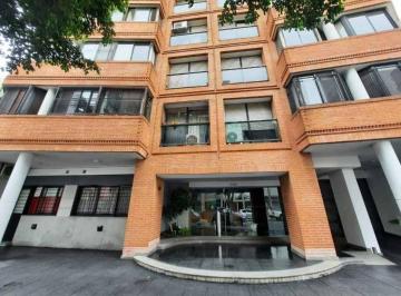 Departamento de 2 ambientes, Lanús · Alquiler Buen Dpto. de 2 Amb. a La Calle, Muy Luminoso a 1 Cdra. de Avda. H. Yrigoyen y Estacion