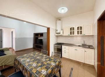 Casa · 82m² · 3 Ambientes · 1 Cochera · Casa 3 Ambientes Venta Palomar Patio Cochera
