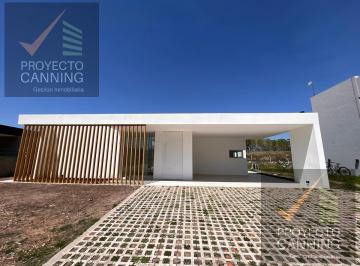 Casa · 135m² · 4 Ambientes · 2 Cocheras · Casa en Alquiler en Lares de Canning