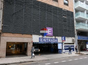 Garage · 12m² · Venta Cochera Cubierta 24 Hs en Recoleta