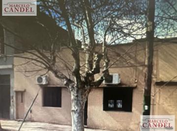 Casa · 100m² · 4 Ambientes · Casa de Uso Comercial o Profesional