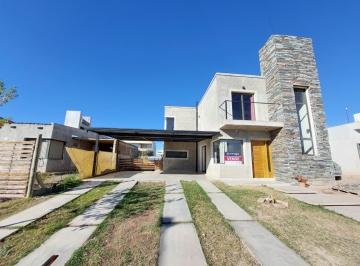 INA-INA-190_2 · Casa en Venta B° Rincón de Mitre, Coquimbito, Maipú