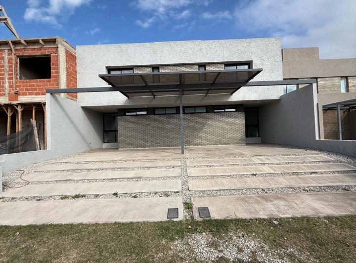 Casa · 172m² · 4 Ambientes