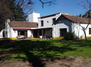 Casa · 300m² · 5 Ambientes · Casa Alquiler Verano Reclus 800 Zona Newman