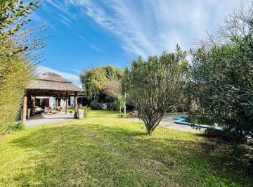 Casa · 70m² · 4 Ambientes · 1 Cochera · Venta Caas del Viso Pileta Jardín Quincho Parrilla