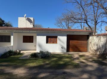 Foto · Duplex 1 Planta en Housing Zona Norte 2 Dorm 1 Baño Garage Pileta.
