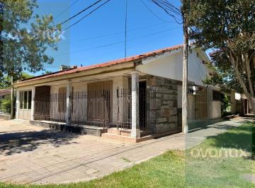 Casa · 284m² · 4 Ambientes · 1 Cochera · Propiedad en Lehmann con Local Comercial y Depósito - Usd 75000