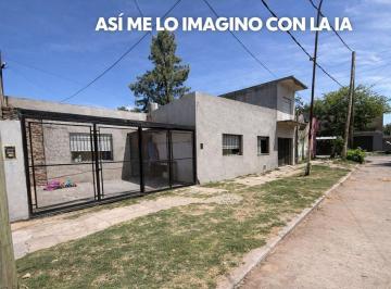 Casa · 80m² · 4 Ambientes · 1 Cochera · Venta Casa 4 Ambientes Patio Laferrere