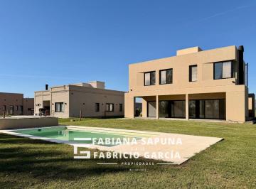 Casa · 175m² · 4 Ambientes · 4 Cocheras · Venta Casa 4 Ambientes a Estrenar - Lagos de San Eliseo