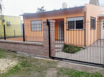 Casa · 100m² · 3 Ambientes · 1 Cochera · Venta Casa 3 Ambientes C/ Cochera