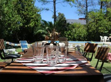 Casa · 132m² · 4 Ambientes · 2 Cocheras · Venta - Casa - Country Club del Bosque - Reciclada