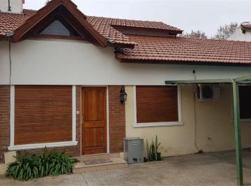 Casa · 90m² · 4 Ambientes · 1 Cochera · Chalet - S. a de Padua - 4 Ambientes - Barrio Cerrado Golf