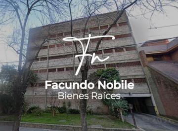 Garage , Lanús · Cochera con Escritura en Edificio de 4 Plantas — Ministro Brin, Lanús Oeste