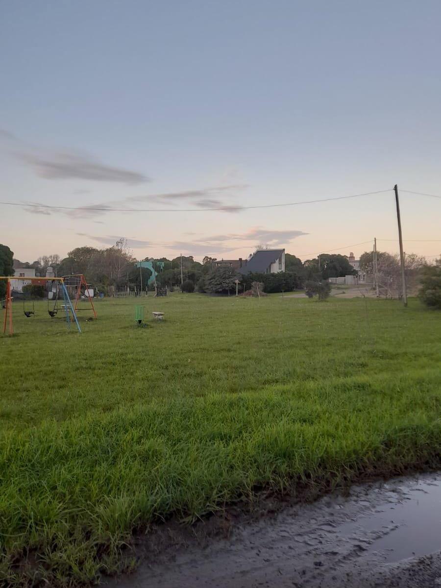 Venta de lote barrio acantilados sur - 270 M2