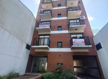 Departamento · 47m² · 2 Ambientes · 1 Cochera · Departamento de 2 Ambientes con Cochera en Lomas de Zamora Este Cerca de La Estacion Lomas de Zamora