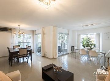 Departamento · 95m² · 4 Ambientes · 1 Cochera · Venta - Departamento Piso Exclusivo de 2 Dorm. Al Norte - Martin, Rosario.