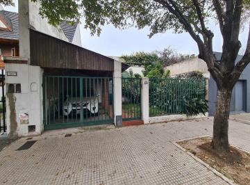 Casa · 90m² · 3 Ambientes · 1 Cochera · Oportunidad de Inversión Única en Villa del Parque!