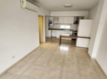 Departamento de 1 ambiente, Villa Lugano · ¡Alquiler! Monoambiente C/balcón a La Calle. Villa Lugano.