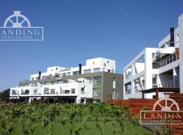 Departamento · 170m² · 4 Ambientes · 1 Cochera · Departamento 3 Dorm y Dep con Jardin Al Rio - Barrio Náutico Albanueva - Rincón de Milberg
