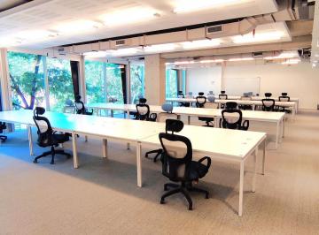 Oficina comercial · 447m² · 4 Cocheras · Oficina Amoblada en Edificio Green Buiding en Palermo Hollywood