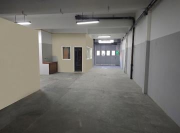 Depósito · 298m² · 5 Ambientes · Depósito con Oficinas en Coghlan 300 m² Totales