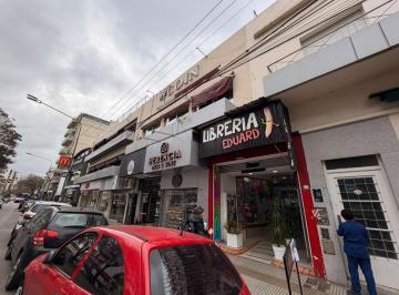 Oficina comercial · 100m² · 3 Ambientes · Departamento en Venta, Apto Profesional en Olivos.